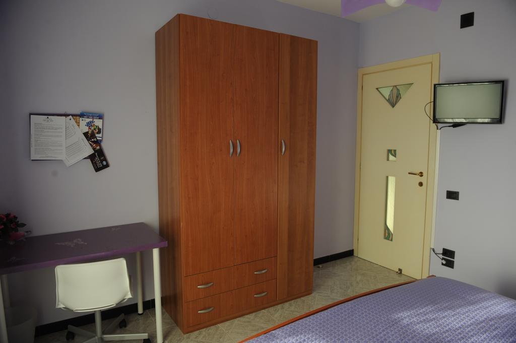 ساليرنو B&B Viale Delle Colline الغرفة الصورة
